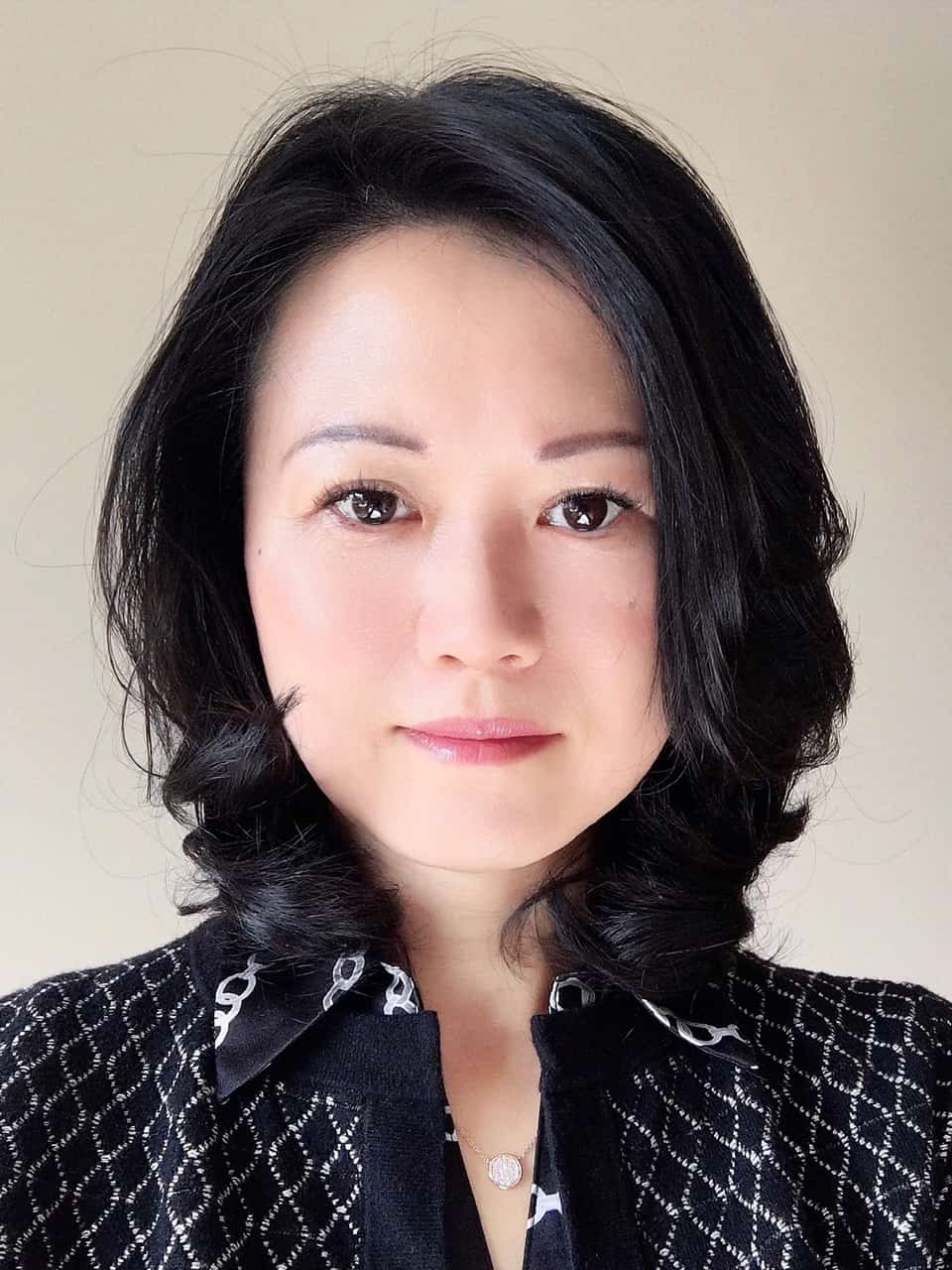 Unlocking Success: Helen Yu’s Journey from Finance to Tech Leadership