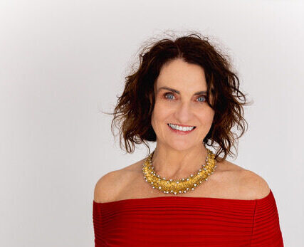 From Debt to Success: Simone Milasas on Business, Life, and Consciousness