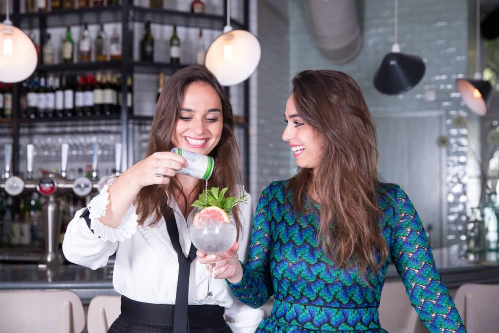 Raissa De Haas and Joyce De Haas