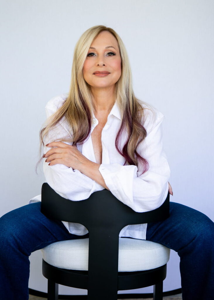 Rhonda_Headshots-03