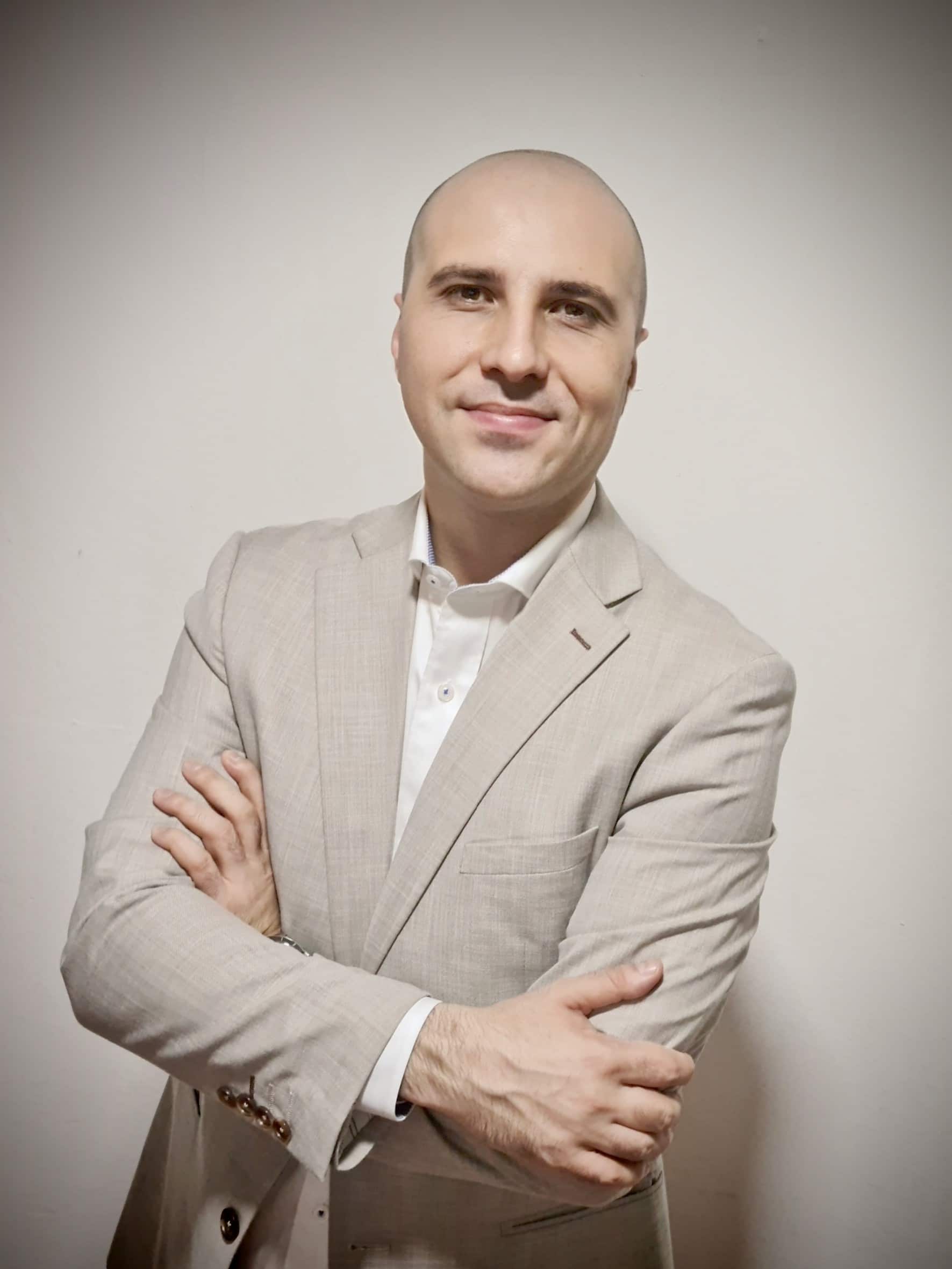 Andrei D. Popescu 34